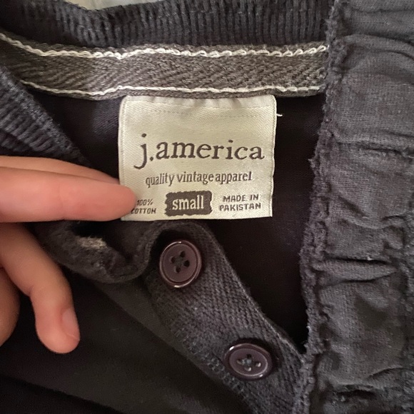 ZTA cropped Henley - Picture 2 of 2